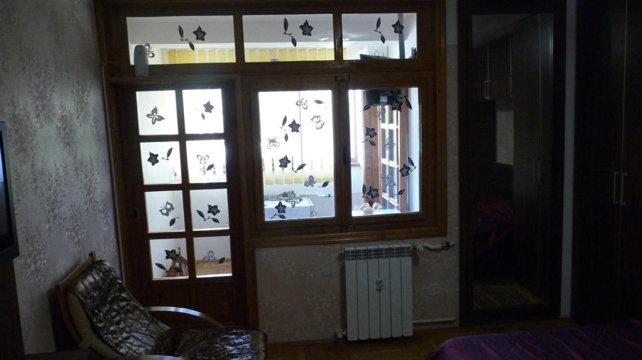 5 Apartshotel Faleza Galati Exteriör bild