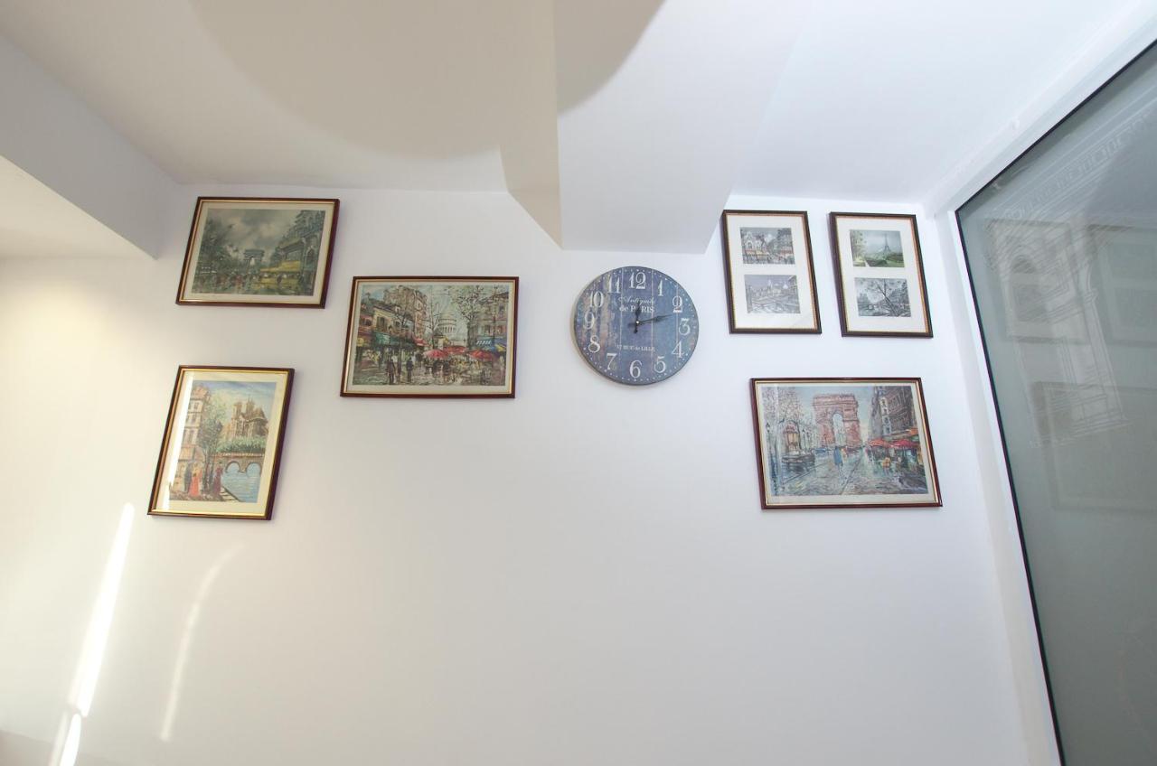 5 Apartshotel Faleza Galati Exteriör bild