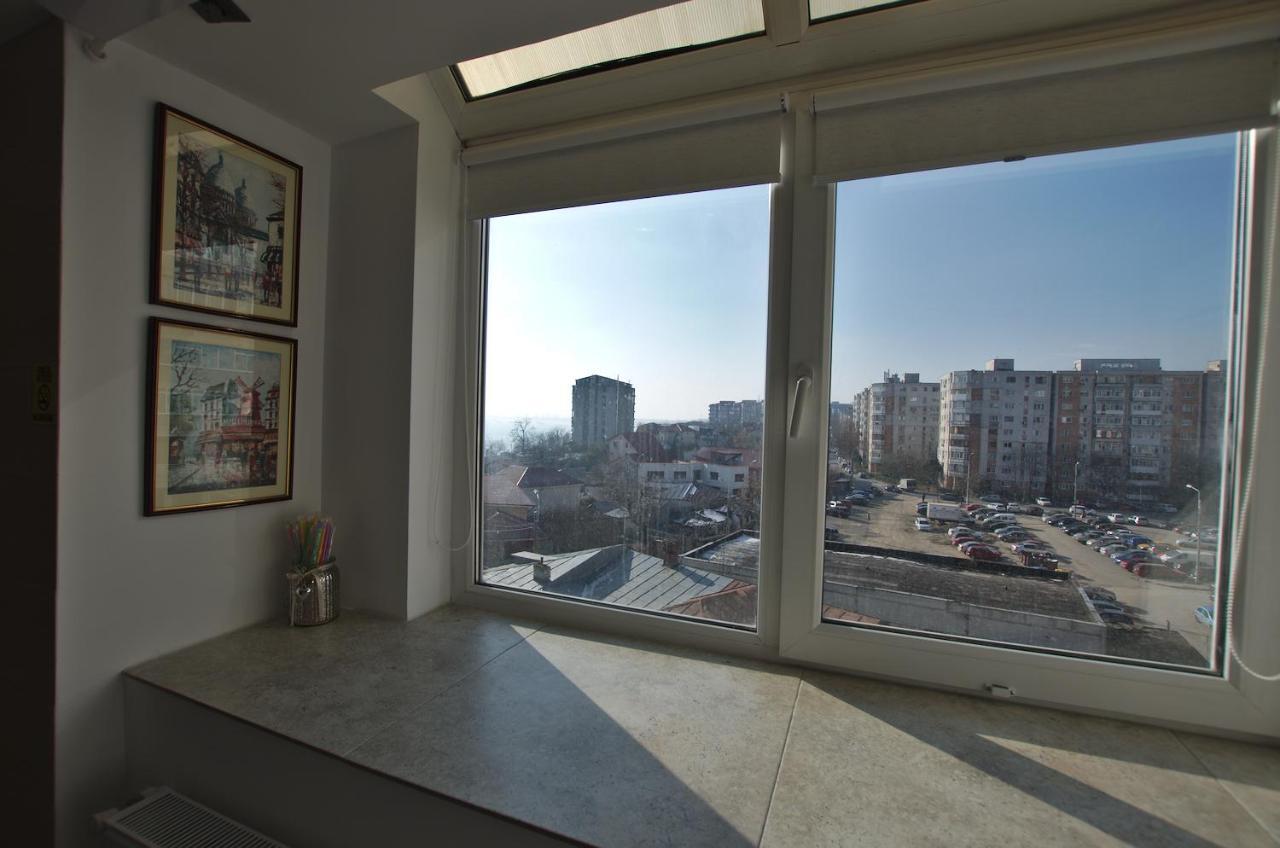 5 Apartshotel Faleza Galati Exteriör bild