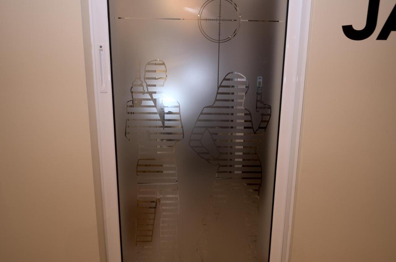 5 Apartshotel Faleza Galati Exteriör bild