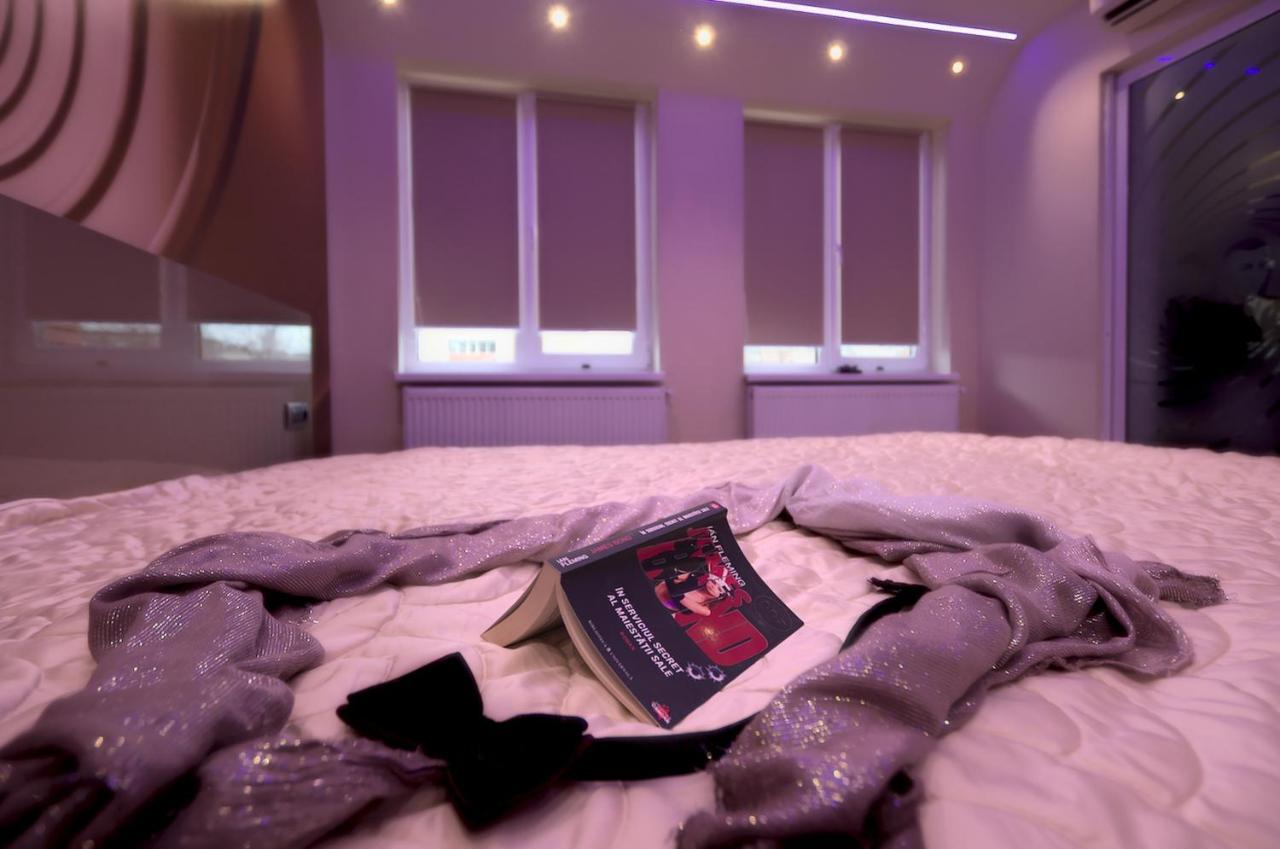 5 Apartshotel Faleza Galati Exteriör bild