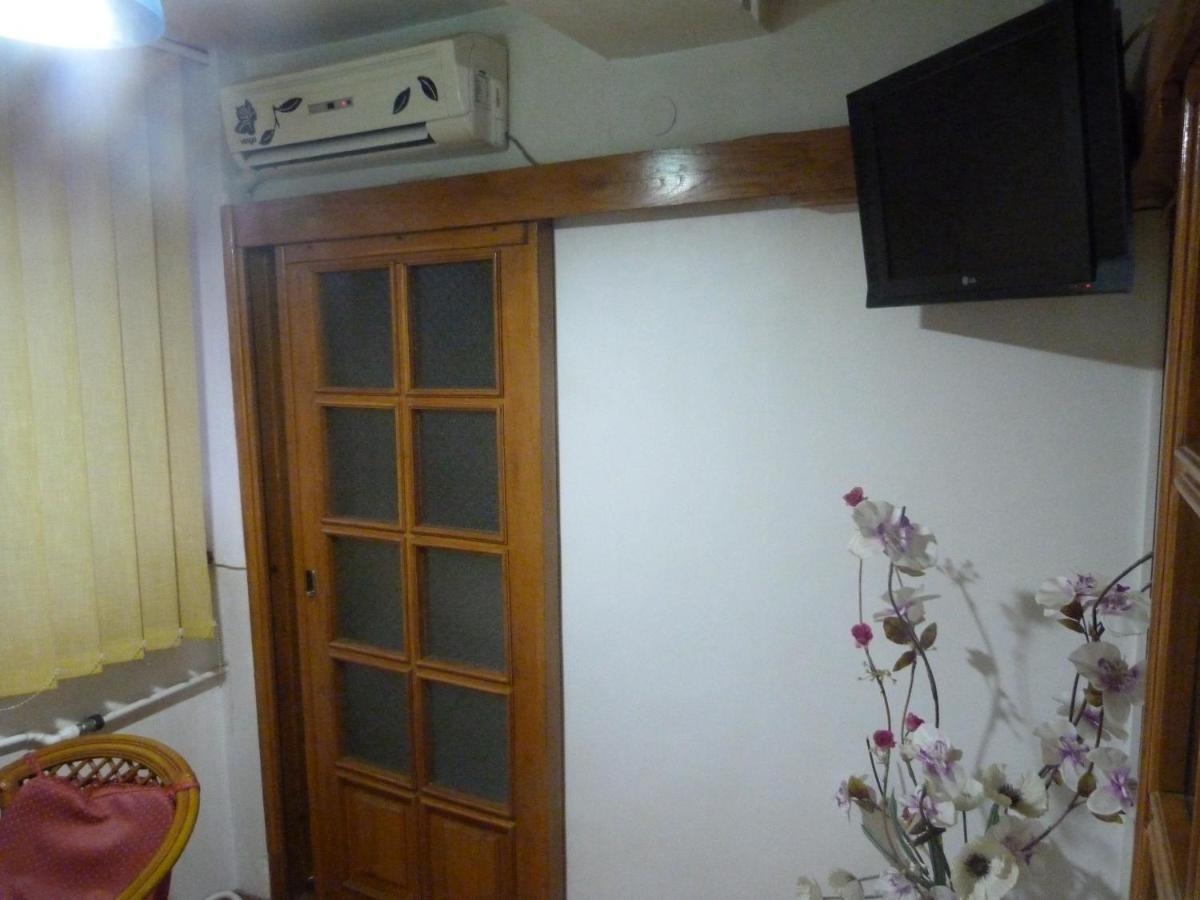 5 Apartshotel Faleza Galati Exteriör bild