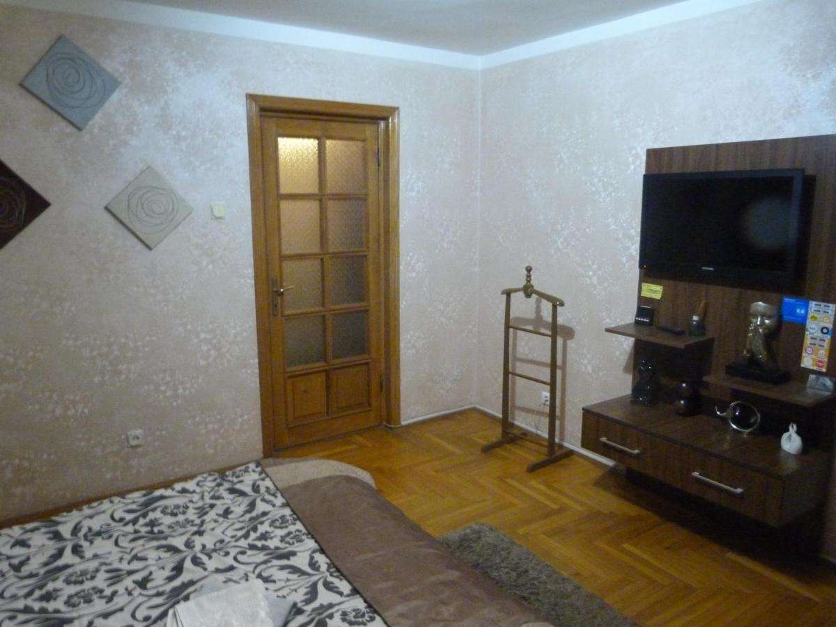 5 Apartshotel Faleza Galati Exteriör bild